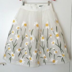 GRACIA embroidered skirt MEDIUM